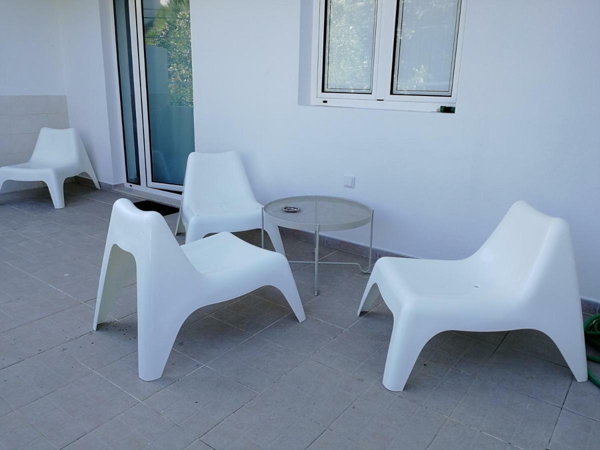 Ocean's 7 - Lagos Guest House Exterior foto